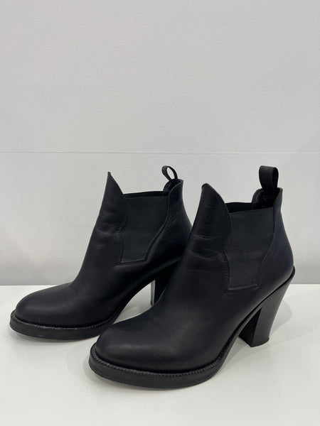 Acne Studio Star black boots